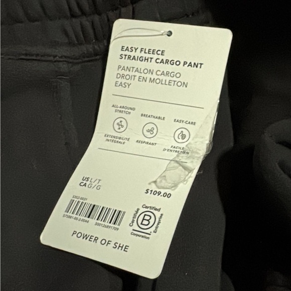 Athleta Easy Fleece Mid Rise Cargo Pant // Black - Picture 12 of 16